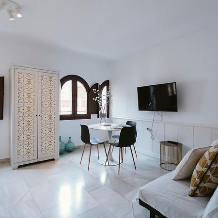 Апартаменти Complete Studio With Terrace - 1Bth- La Giralda Севілья Екстер'єр фото